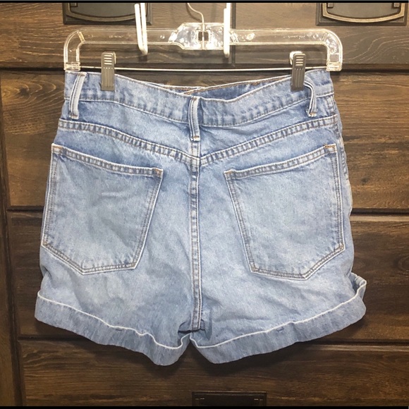 GAP High Waisted Jean Shorts ❤️ - Picture 2 of 2
